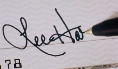 注冊香港公司跟內(nèi)地公司名字可以一樣嗎？