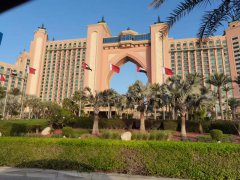 美國關稅重創(chuàng)，中國企業(yè)如何突圍?